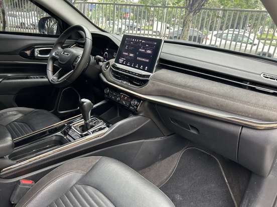 JEEP-COMMANDER-2021