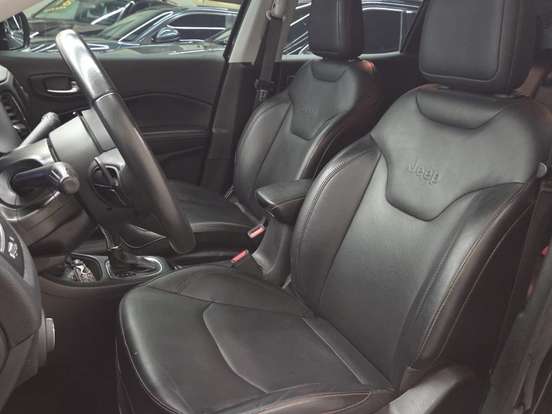 JEEP-COMPASS-2.0 16V DIESEL LONGITUDE 4X4 AUTOMÁTICO JEEP-COMPASS-2020