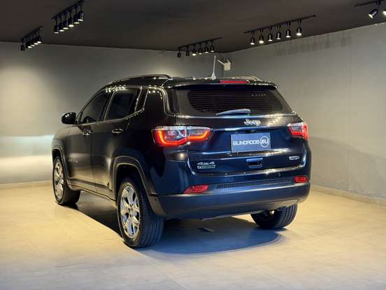 JEEP-COMPASS-2.0 16V DIESEL LONGITUDE 4X4 AUTOMÁTICO JEEP-COMPASS-2020