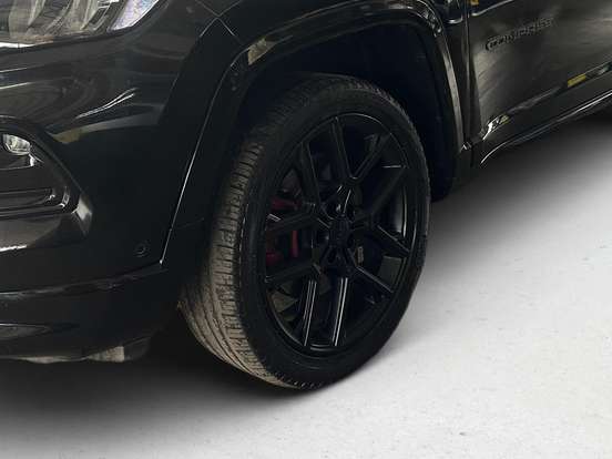 JEEP-COMPASS-2.0 HURRICANE 4 TURBO GASOLINA BLACKHAWK AT9 JEEP-COMPASS-2025