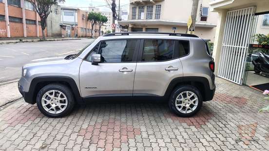 JEEP-RENEGADE-2021