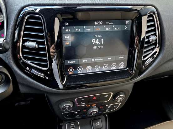 JEEP-COMPASS-2.0 16V FLEX LIMITED AUTOMÁTICO JEEP-COMPASS-2017