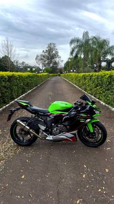 KAWASAKI NINJA ZX-6R 