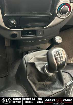 KIA-BONGO-2023