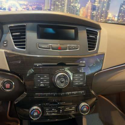 KIA-CADENZA-2011