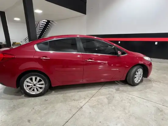 KIA-CERATO-1.6 SX 16V FLEX 4P AUTOMÁTICO KIA-CERATO-2013
