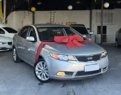 KIA CERATO 1.6 E.221 SEDAN 16V GASOLINA 4P AUTOMÁTICO KIA CERATO 1.6 E.221 SEDAN 16V GASOLINA 4P AUTOMÁTICO