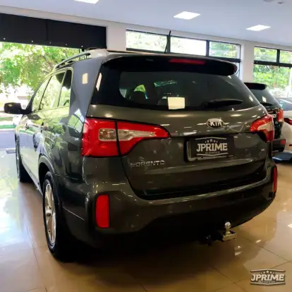 KIA-SORENTO-2012