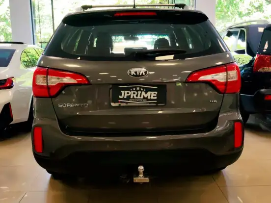 KIA-SORENTO-3.5 V6 GASOLINA EX 7L AUTOMATICO KIA-SORENTO-2012