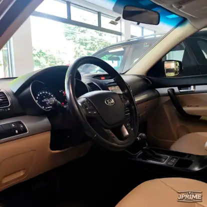 KIA-SORENTO-2012