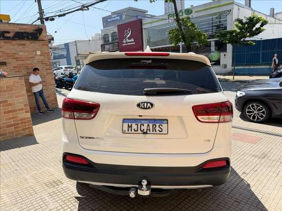 KIA-SORENTO-3.3 V6 GASOLINA EX 7L AUTOMATICO KIA-SORENTO-2015