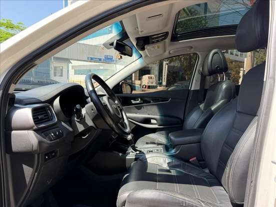 KIA-SORENTO-3.3 V6 GASOLINA EX 7L AUTOMATICO KIA-SORENTO-2015