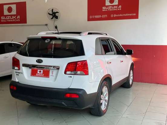 KIA-SORENTO-3.5 V6 GASOLINA EX 7L AUTOMATICO KIA-SORENTO-2011