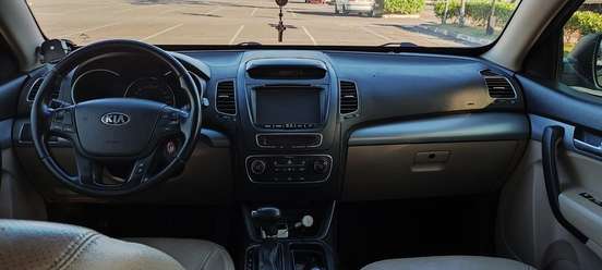 KIA-SORENTO-2012