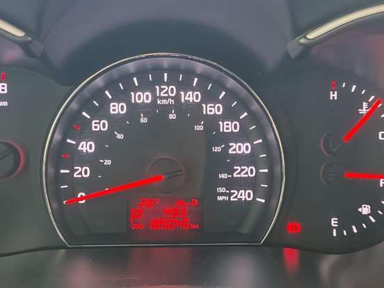 KIA-SORENTO-2.4 16V GASOLINA EX AUTOMÁTICO KIA-SORENTO-2012