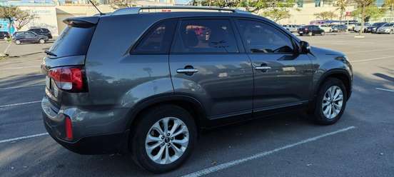 KIA-SORENTO-2012