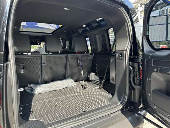 LAND ROVER-DEFENDER-3.0 D300 TURBO DIESEL MHEV 110 X-DYNAMIC HSE AWD AUTOMÁTICO LAND ROVER-DEFENDER-2024