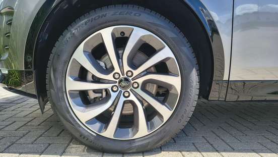 LAND ROVER-DISCOVERY SPORT-2024