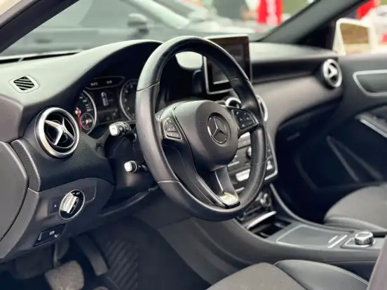 MERCEDES-BENZ-A 200-1.6 TURBO 16V FLEX 4P AUTOMÁTICO MERCEDES-BENZ-A 200-2017