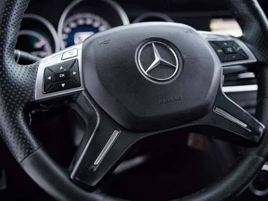 MERCEDES-BENZ-C 180-1.8 CGI CLASSIC 16V GASOLINA 4P AUTOMÁTICO MERCEDES-BENZ-C 180-2011