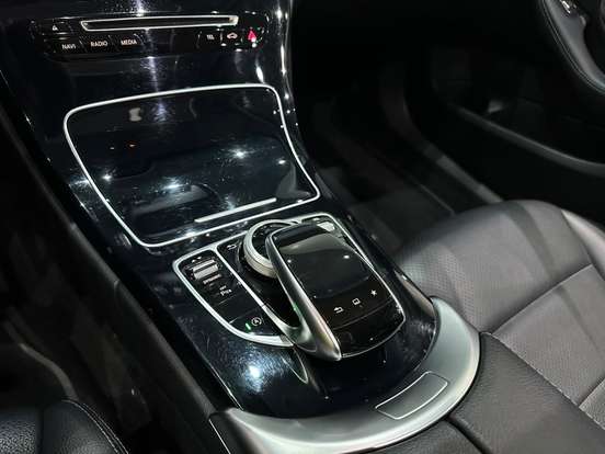 MERCEDES-BENZ-C 200-2.0 CGI AVANTGARDE 16V GASOLINA 4P AUTOMÁTICO MERCEDES-BENZ-C 200-2016