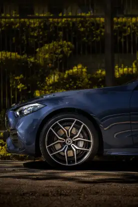 MERCEDES-BENZ-C 300-2025
