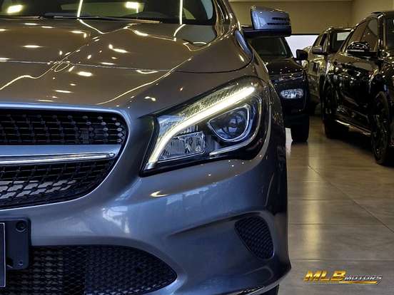 MERCEDES-BENZ-CLA 180-2018