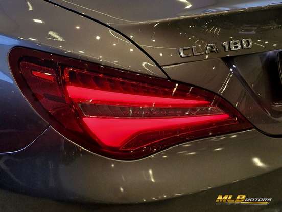 MERCEDES-BENZ-CLA 180-2018