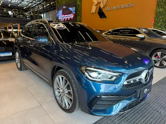 MERCEDES-BENZ-GLA 200-2022