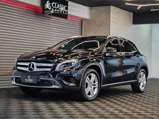 Mercedes-Benz GLA 200 1.6 CGI Advance 16V Turbo Flex 4P Automático