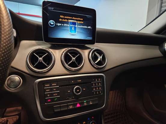 MERCEDES-BENZ-GLA 200-1.6 CGI ADVANCE 16V TURBO FLEX 4P AUTOMÁTICO MERCEDES-BENZ-GLA 200-2016