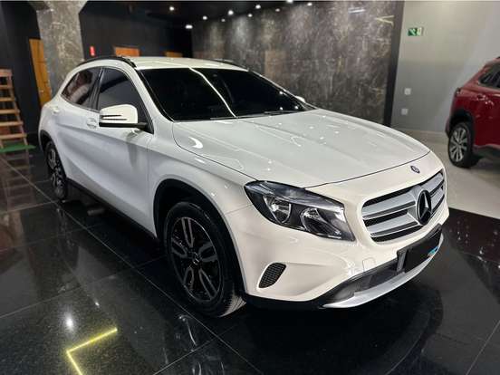 MERCEDES-BENZ-GLA 200-1.6 CGI ADVANCE 16V TURBO FLEX 4P AUTOMÁTICO MERCEDES-BENZ-GLA 200-2015
