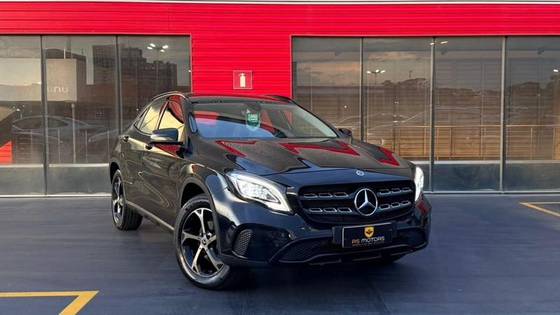 Mercedes-Benz GLA 200 1.6 CGI Flex Advance 7G-DCT
