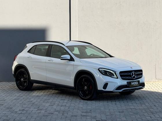 Mercedes-Benz GLA 200 1.6 CGI Flex Style 7G-DCT
