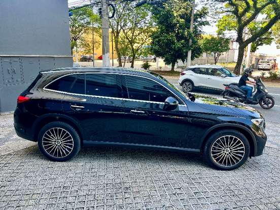 MERCEDES-BENZ-GLC 300-2025