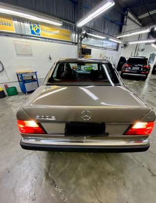 MERCEDES-BENZ-300 E-3.0 SEDAN 6 CILINDROS 12V GASOLINA 4P MANUAL MERCEDES-BENZ-300 E-1990