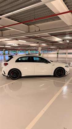 MERCEDES-BENZ-A 35 AMG-2019