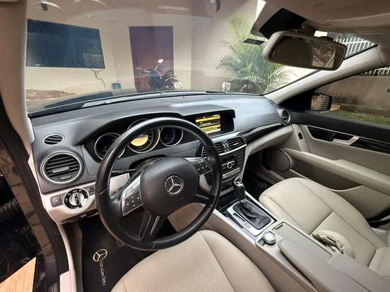 MERCEDES-BENZ-C 180-2012