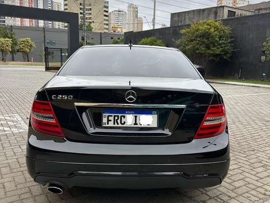 MERCEDES-BENZ-C 250-1.8 CGI SPORT 16V GASOLINA 4P AUTOMÁTICO MERCEDES-BENZ-C 250-2013