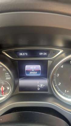 MERCEDES-BENZ-CLA 200-2017