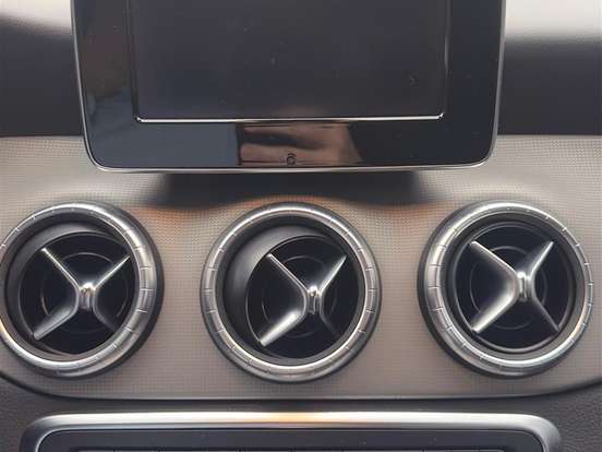 MERCEDES-BENZ-CLA 200-1.6 VISION 16V FLEX 4P AUTOMÁTICO MERCEDES-BENZ-CLA 200-2017