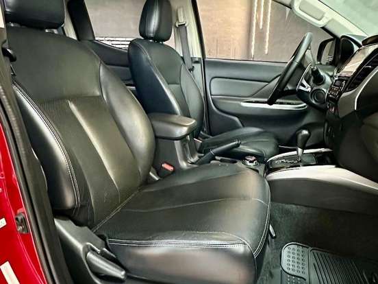 MITSUBISHI-L200 TRITON-2.4 16V TURBO DIESEL SPORT HPE-S CD 4P 4X4 AUTOMÁTICO MITSUBISHI-L200 TRITON-2019