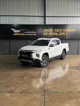 MITSUBISHI L200 TRITON 2.4 16V TURBO DIESEL SPORT HPE-S CD 4P 4X4 AUTOMÁTICO