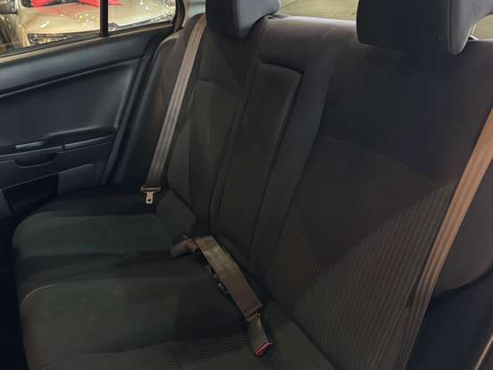 MITSUBISHI-LANCER-2.0 16V GASOLINA 4P AUTOMÁTICO MITSUBISHI-LANCER-2013