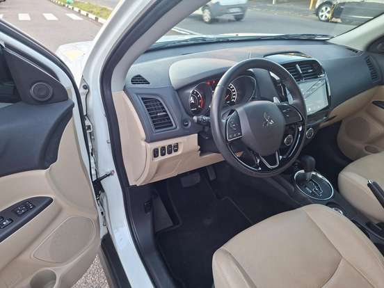 MITSUBISHI-OUTLANDER-2.0 MIVEC GASOLINA HPE AUTOMÁTICO MITSUBISHI-OUTLANDER-2020