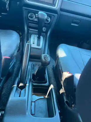 MITSUBISHI-PAJERO-2012