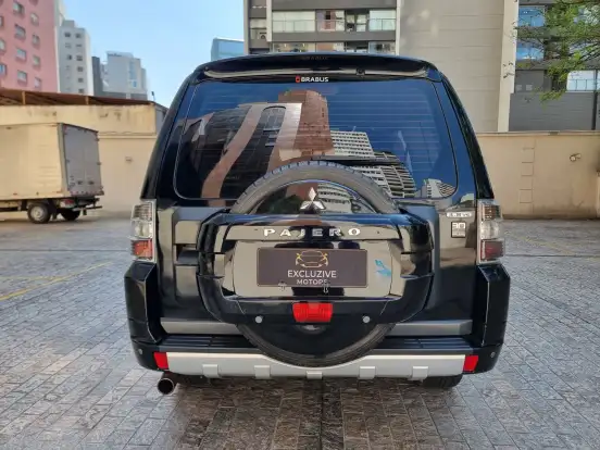 MITSUBISHI-PAJERO FULL-3.8 HPE 4X4 V6 24V GASOLINA 4P AUTOMÁTICO MITSUBISHI-PAJERO FULL-2014