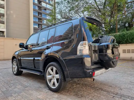 MITSUBISHI-PAJERO FULL-3.8 HPE 4X4 V6 24V GASOLINA 4P AUTOMÁTICO MITSUBISHI-PAJERO FULL-2014