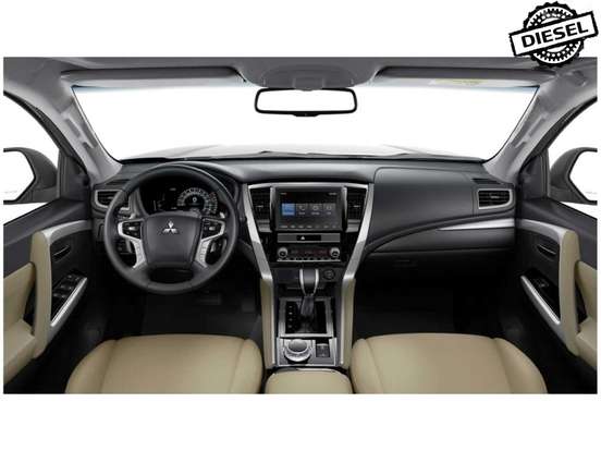 MITSUBISHI-PAJERO SPORT-2019