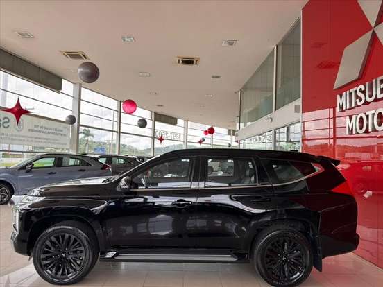 MITSUBISHI-PAJERO SPORT-2.4 16V MIVEC TURBO DIESEL LEGEND BLACK AWD AUTOMÁTICO MITSUBISHI-PAJERO SPORT-2024